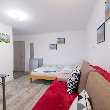 Newly Renovated Studio With Air Conditioner & Free Parking Ljubljana Exterior photo